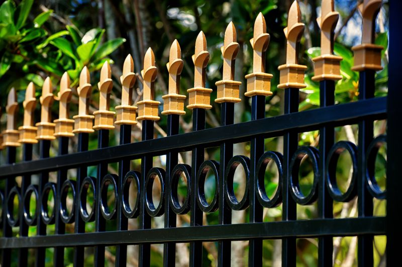 Aluminum Fence Painting in Waco, TX